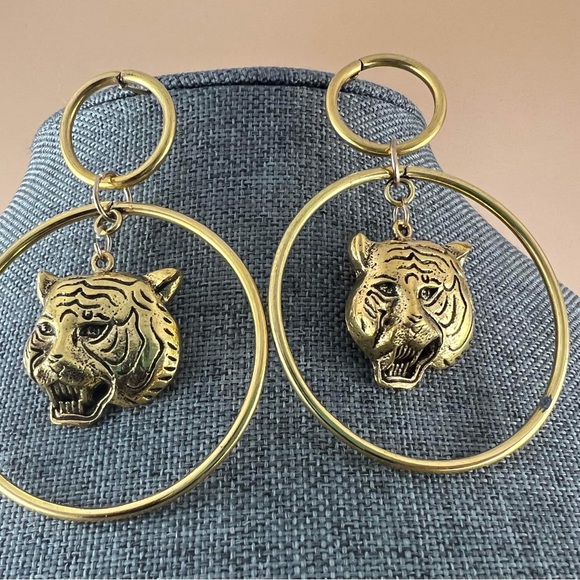 Lion Head Earrings Large Hoop Bronze Circle Dangle Animal Earrings Vintage 80's - Picture 2 of 4